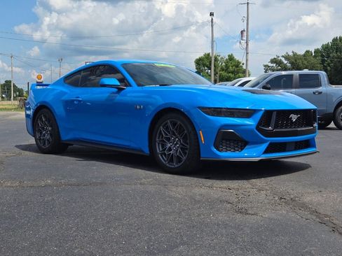 New 2026 Ford Mustang GT Premium w/ GT Performance Package RWD image 5
