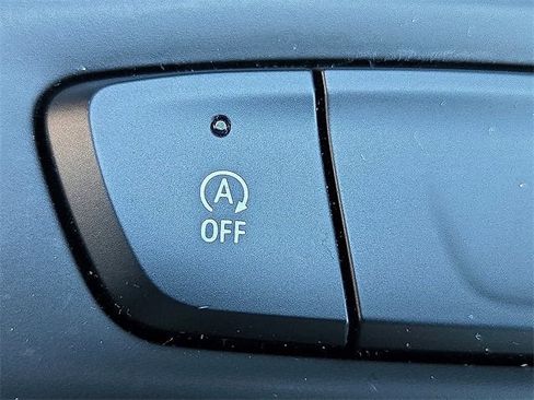 Certified 2025 Chevrolet Trax LS image 20