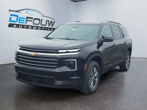 New 2026 Chevrolet Traverse LT w/ LPO, Floor Liner Package image 7