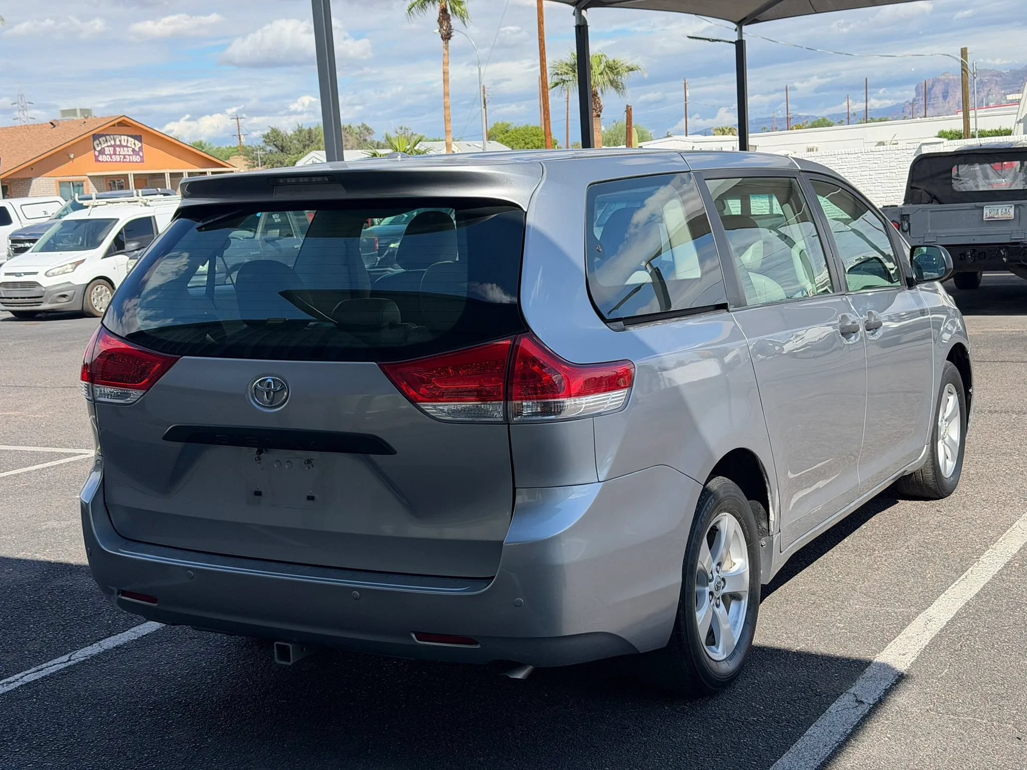 Used 2011 Toyota Sienna FWD image 11