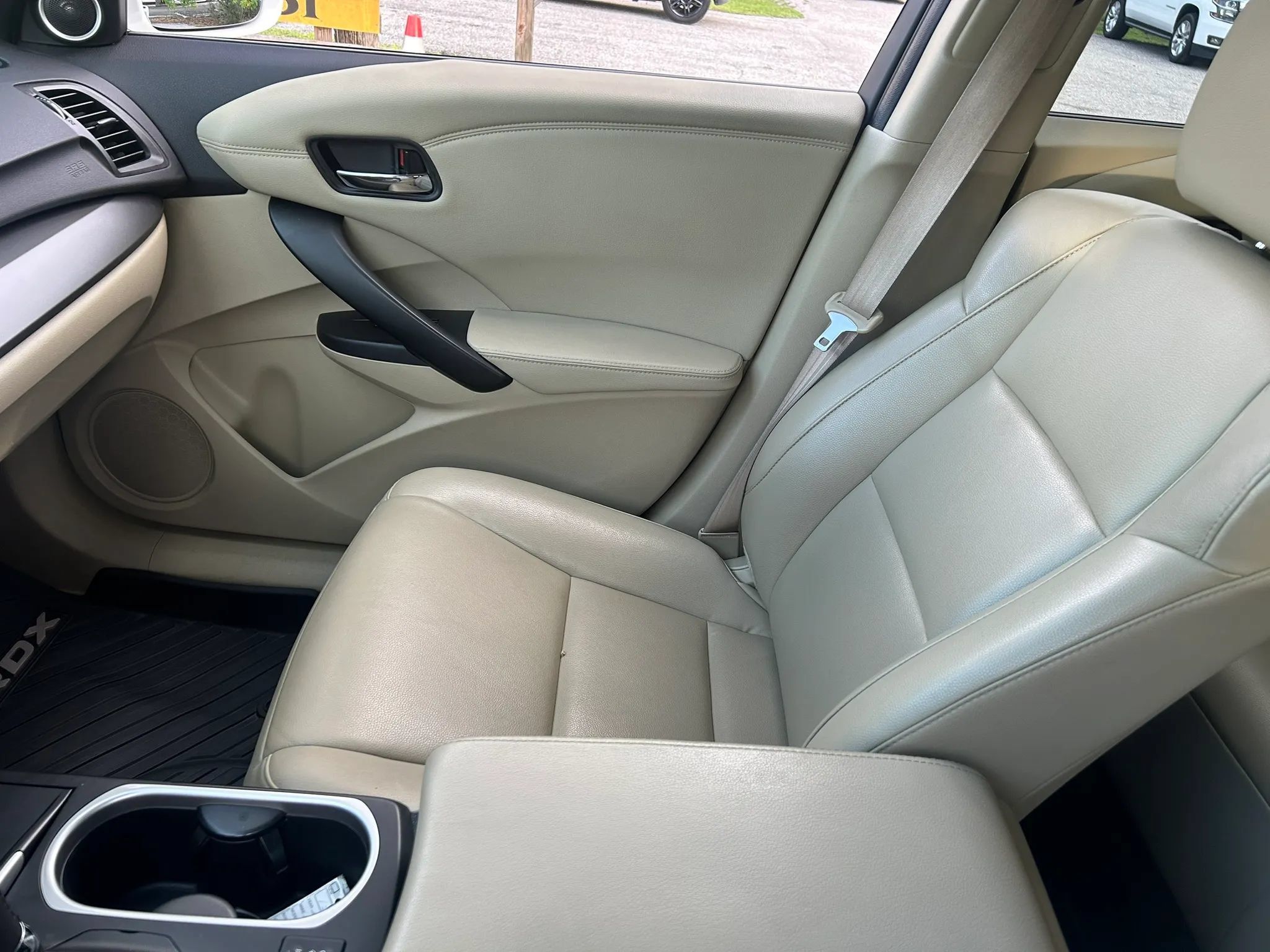 Used 2016 Acura RDX AWD image 11