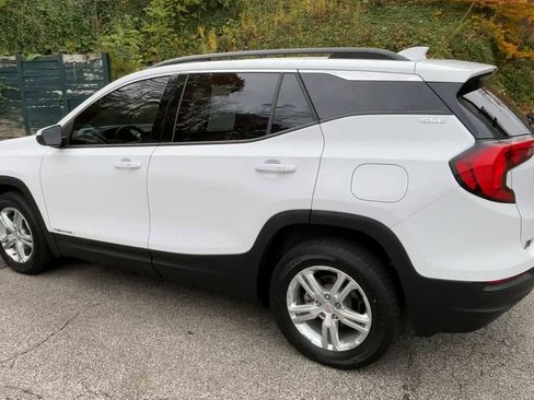 Certified 2020 GMC Terrain SLE w/ Driver Convenience Package image 6