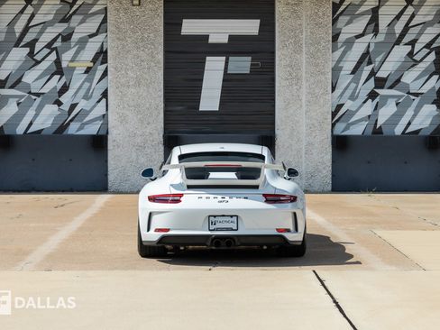 Used 2018 Porsche 911 GT3 w/ Sport Chrono Package RWD image 13