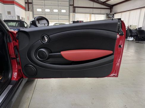 Used 2011 MINI Cooper Convertible image 20