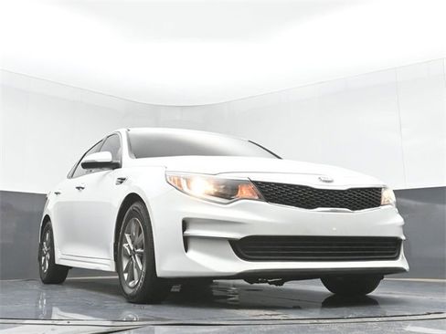 Used 2016 Kia Optima LX w/ Technology Package image 42