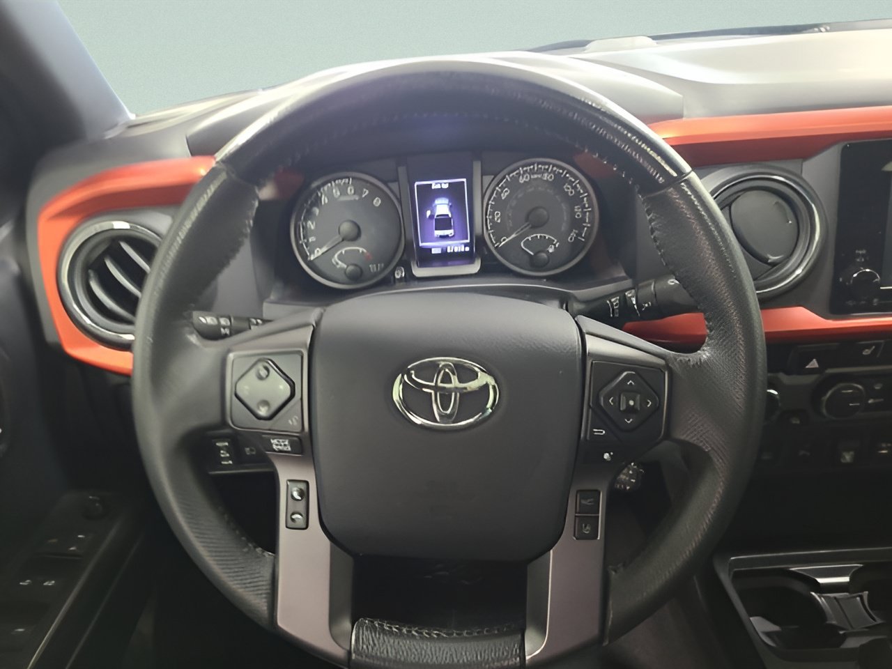 Used 2019 Toyota Tacoma TRD Off-Road AWD/4WD image 25