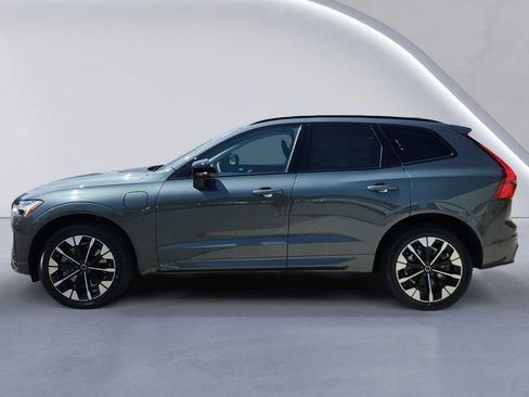 New 2026 Volvo XC60 T8 Plus w/ Protection Package Premier AWD/4WD image 6