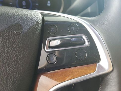 Used 2016 Cadillac Escalade Luxury image 25