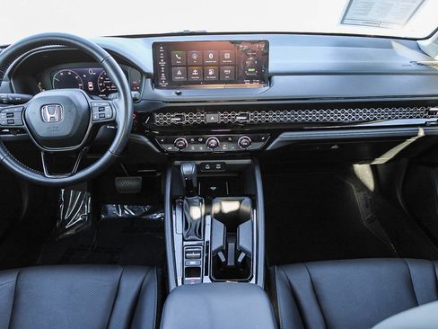 Used 2025 Honda Accord EX-L image 12