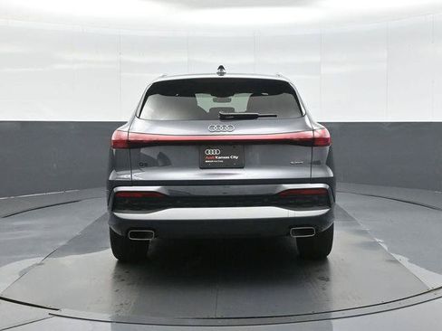 Used 2025 Audi Q5 Premium Plus w/ Premium Plus AWD/4WD image 6