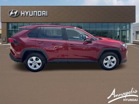 Used 2019 Toyota RAV4 XLE w/ All Weather Liner Package AWD/4WD image 6