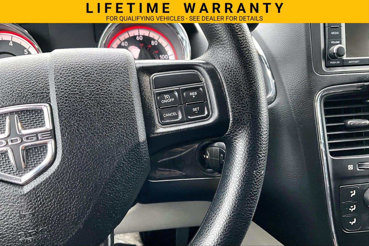Used 2018 Dodge Grand Caravan SE FWD image 25