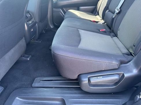 Used 2019 Nissan Pathfinder SV FWD image 18