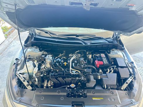 Used 2024 Nissan Altima 2.5 SV image 32