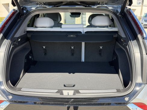 New 2026 Cadillac Optiq Luxury 2 image 10