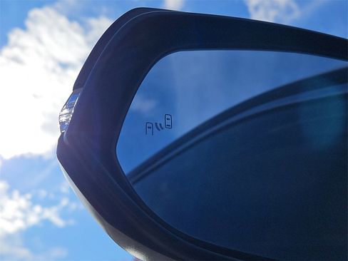 Used 2022 Toyota RAV4 XLE image 20