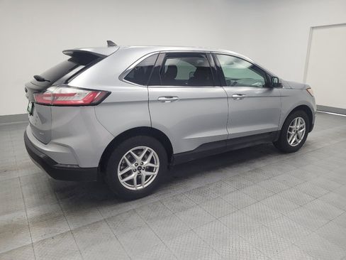 Used 2024 Ford Edge SEL image 10
