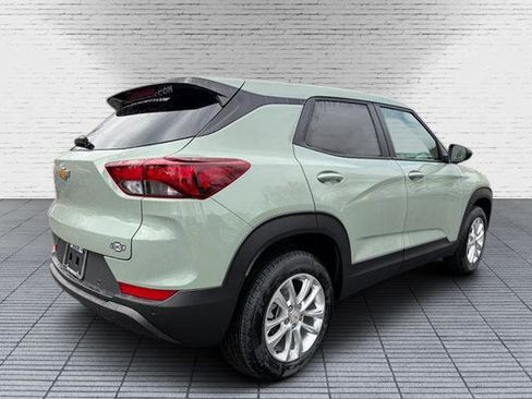 New 2026 Chevrolet TrailBlazer LS image 4