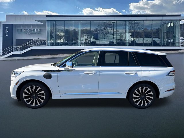 Used 2021 Lincoln Aviator Black Label Grand Touring w/ Class IV Trailer Tow Package AWD/4WD image 4