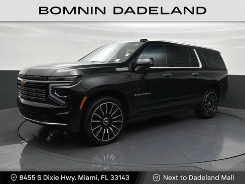 Used 2026 Chevrolet Suburban High Country AWD/4WD image 1
