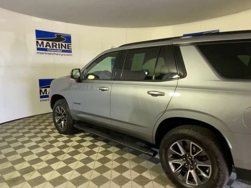 Used 2023 Chevrolet Tahoe Z71 w/ Luxury Package AWD/4WD image 8
