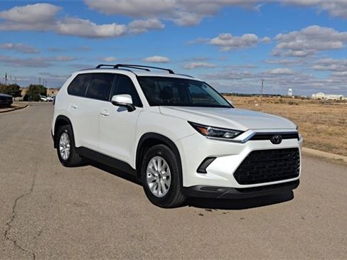 Used 2024 Toyota Grand Highlander XLE image 4