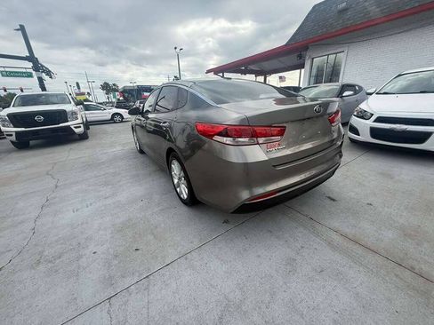 Used 2016 Kia Optima LX w/ Option Group 014 FWD image 5