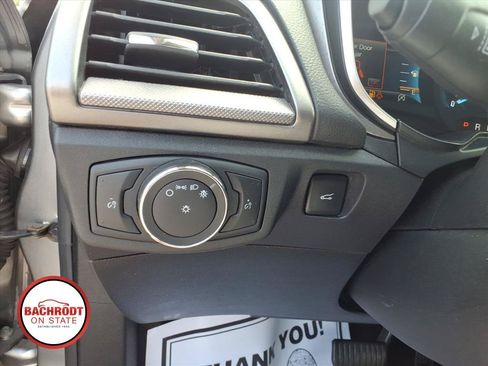 Used 2020 Ford Fusion SE FWD image 17