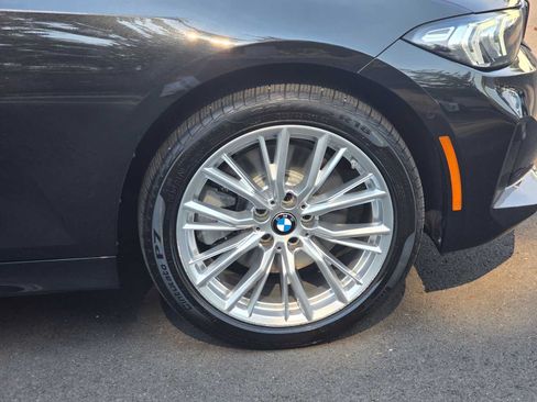 Used 2023 BMW 330i xDrive Sedan w/ Premium Package AWD/4WD image 9