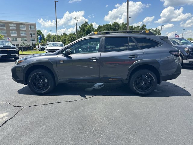 Used 2025 Subaru Outback Wilderness AWD/4WD image 5
