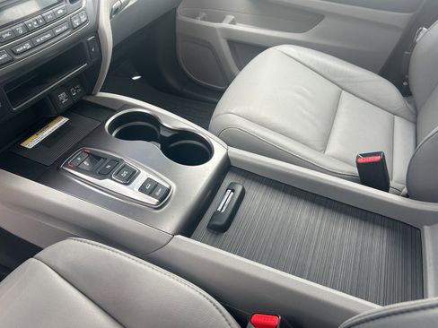 Used 2022 Honda Pilot Special Edition image 23