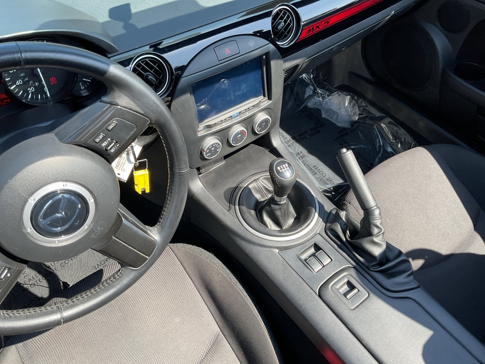 Used 2015 MAZDA MX-5 Miata Club RWD image 10