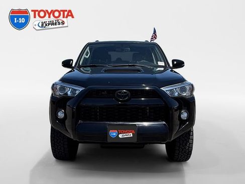 Used 2017 Toyota 4Runner TRD Off-Road Premium AWD/4WD image 8