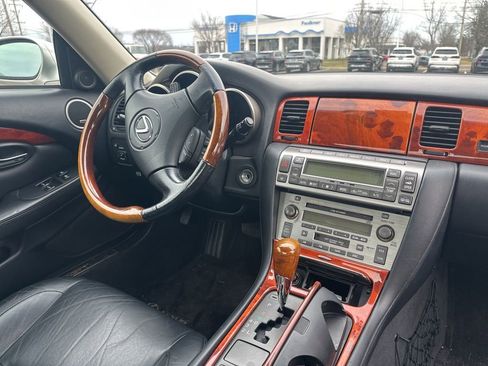 Used 2002 Lexus SC 430 Convertible image 10