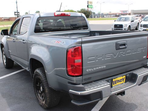 Used 2022 Chevrolet Colorado W/T AWD/4WD image 6