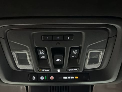 Used 2024 GMC Sierra 1500 AT4X image 22