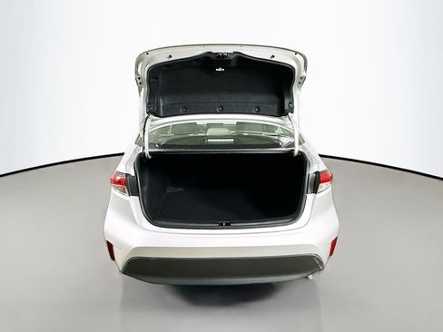 Used 2025 Toyota Corolla LE FWD image 34