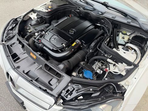 Used 2013 Mercedes-Benz C 250 Coupe image 40