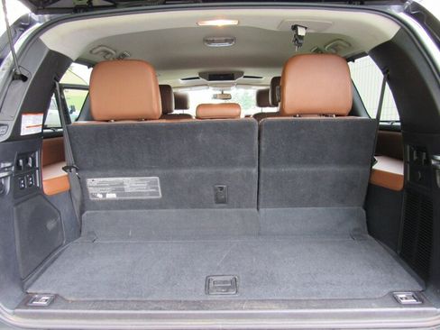 Used 2016 Toyota Sequoia Platinum AWD/4WD image 18