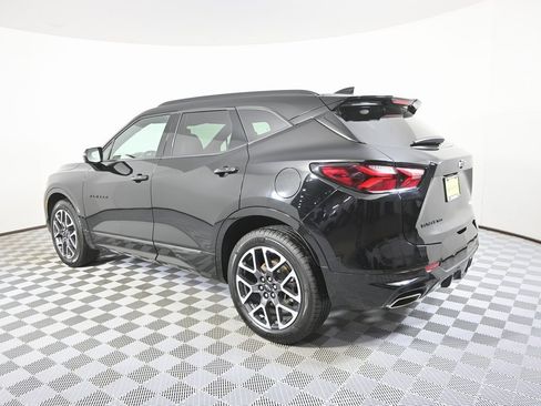 Used 2022 Chevrolet Blazer RS w/ Enhanced Convenience Package image 4