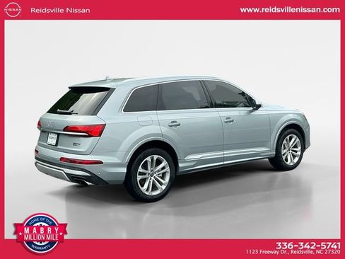 Used 2025 Audi Q7 3.0T Premium Plus AWD/4WD image 5