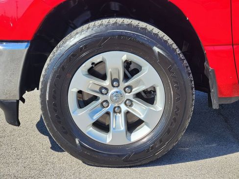 Used 2024 RAM 1500 Laramie AWD/4WD image 10