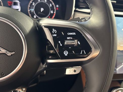 New 2026 Jaguar F-PACE R-Dynamic S AWD/4WD image 33