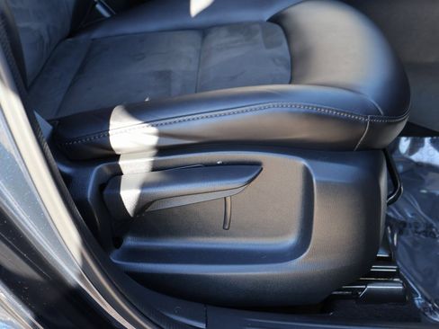 Used 2019 MAZDA CX-5 Touring image 11