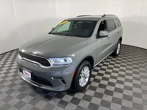 Used 2021 Dodge Durango SXT image 3