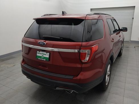 Used 2018 Ford Explorer XLT FWD image 7