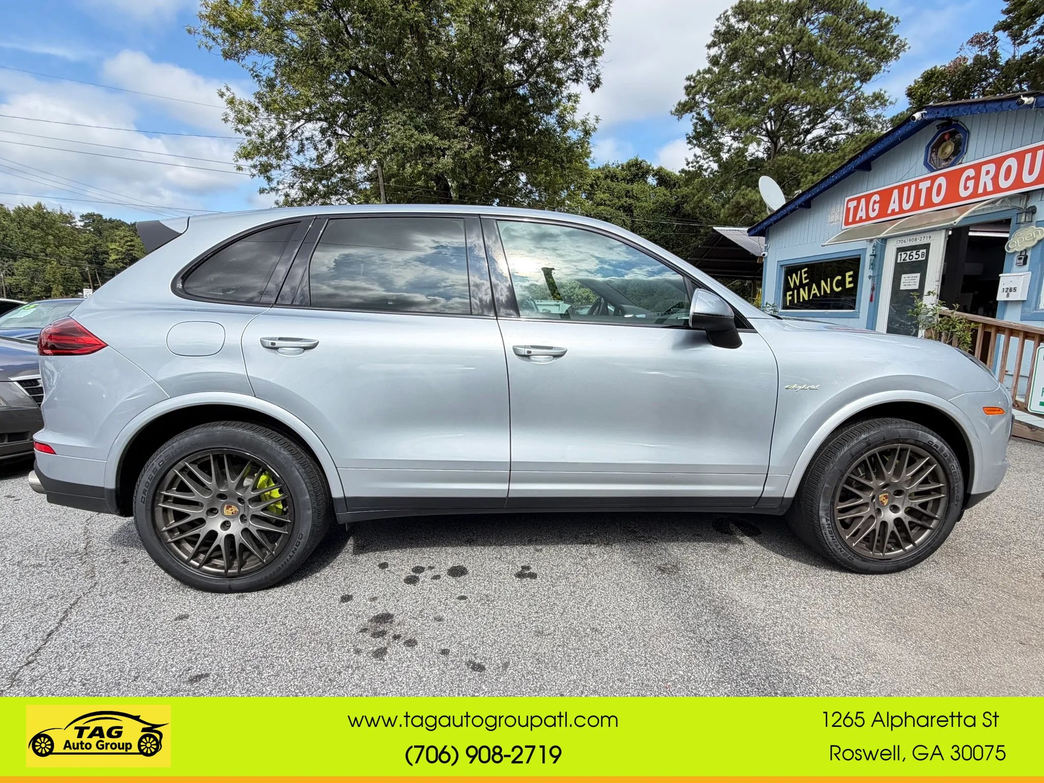 Used 2017 Porsche Cayenne S Platinum AWD/4WD image 5