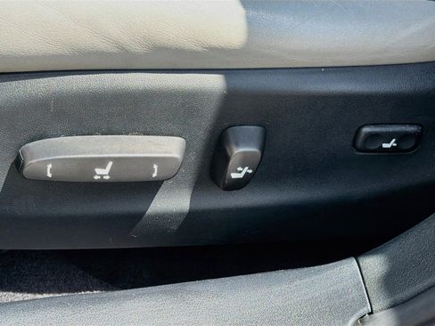 Used 2009 Lexus IS 350 RWD image 24