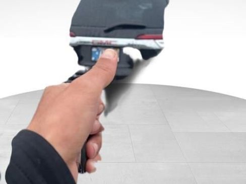 Used 2023 GMC Acadia Denali w/ Black Diamond Edition image 8