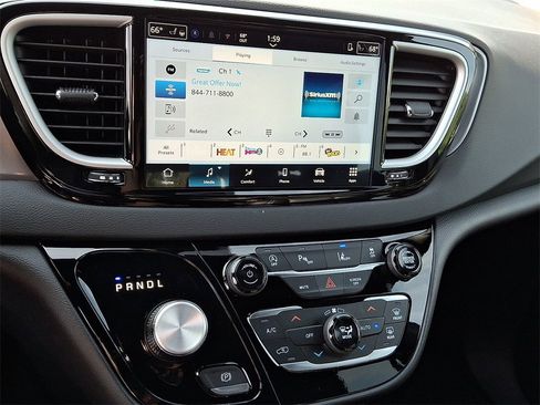 New 2026 Chrysler Voyager LX image 10